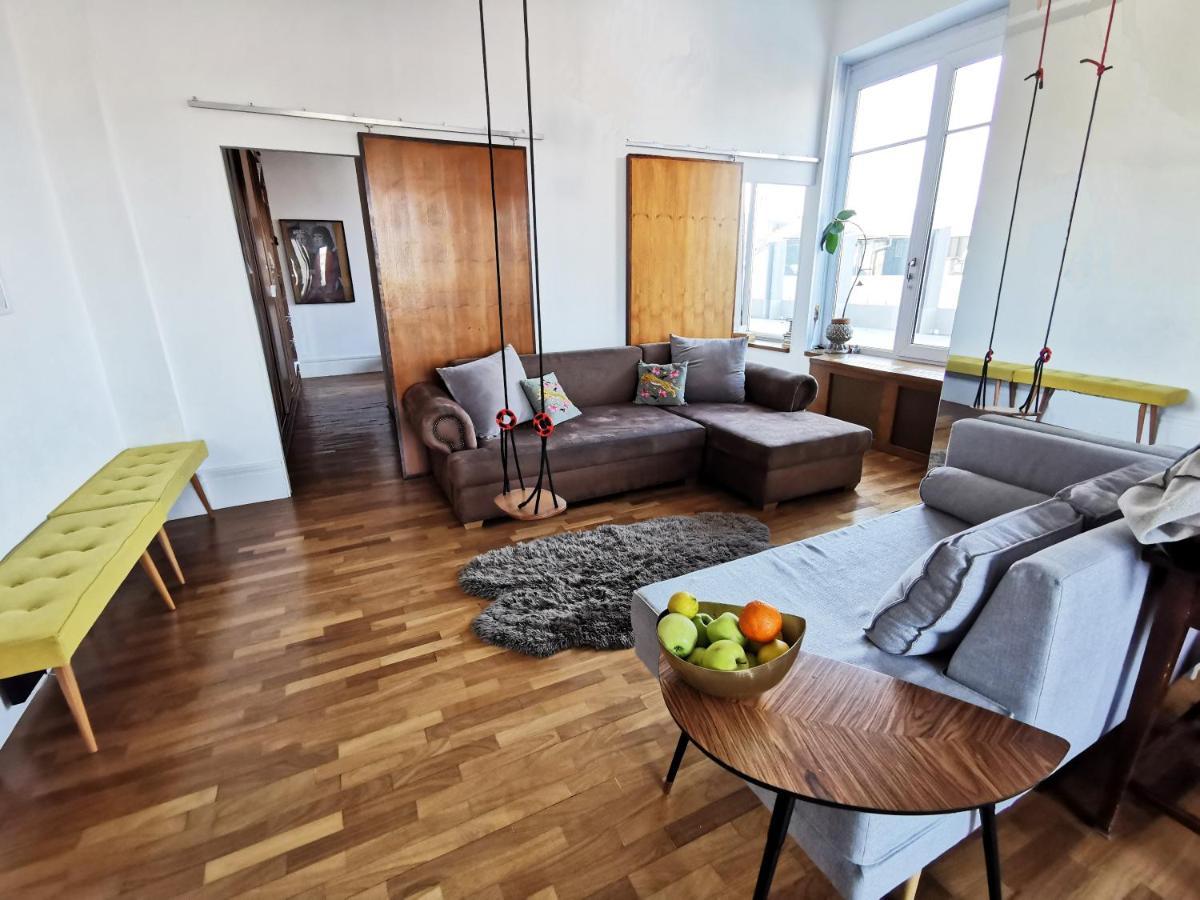 Lejlighed Luxury Penthouse With Giga Terrace In Buda Center