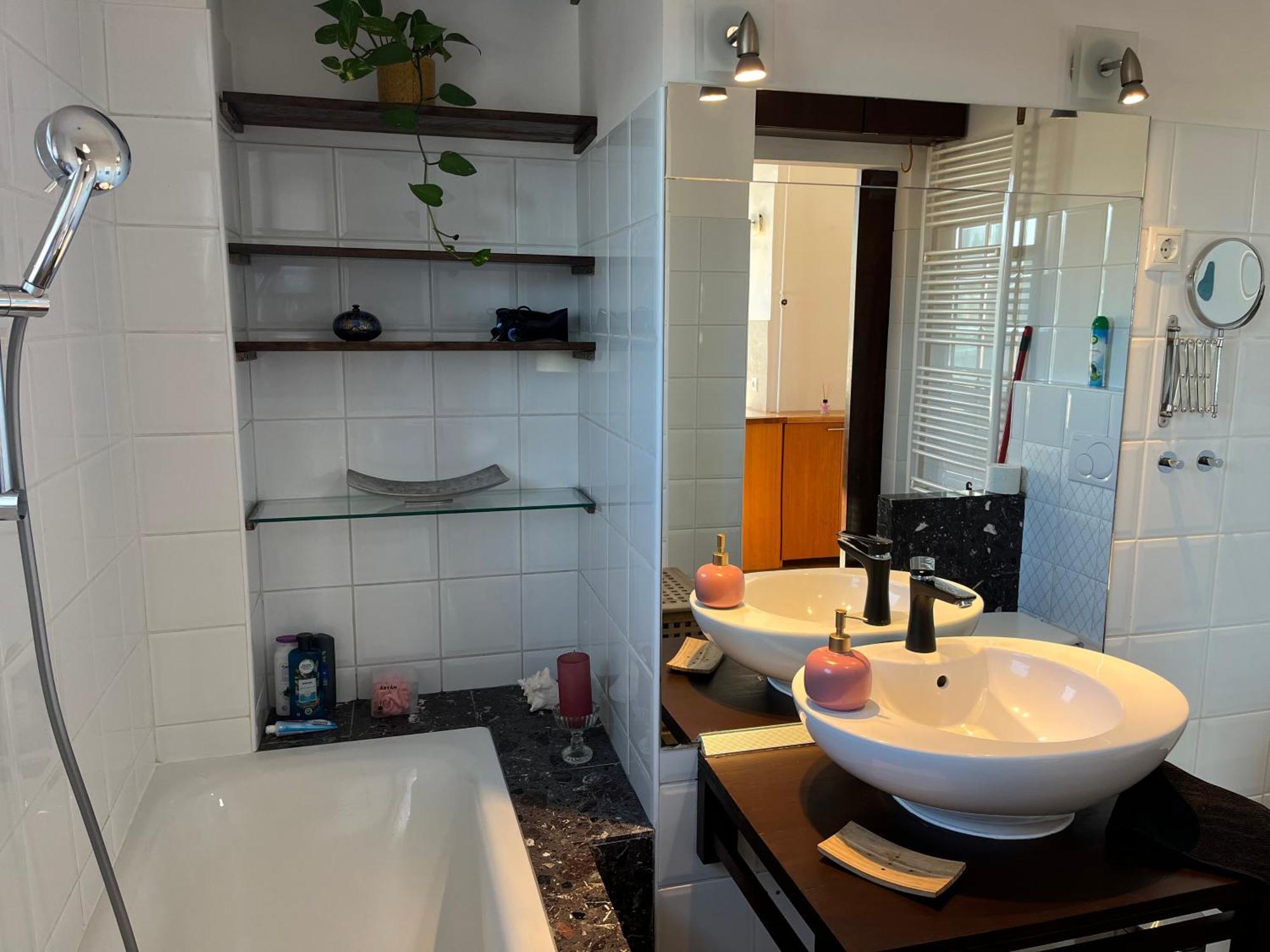 Lejlighed Luxury Penthouse With Giga Terrace In Buda Center